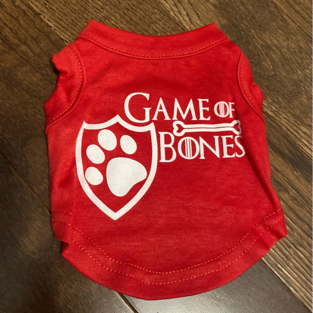 NWOT Game of Bones Dog T-shirt in Red. Size x-small. 7”-7.5”